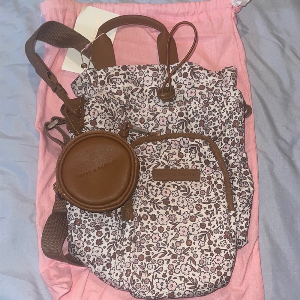 Floral Print Water Bottle Crossbody Bag